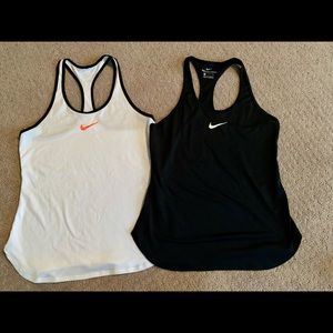 EUC 2 Nike women’s zonal cooling tanks small